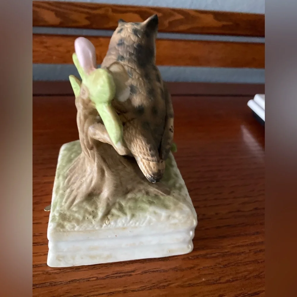 Vintage Gorham owl music box plays